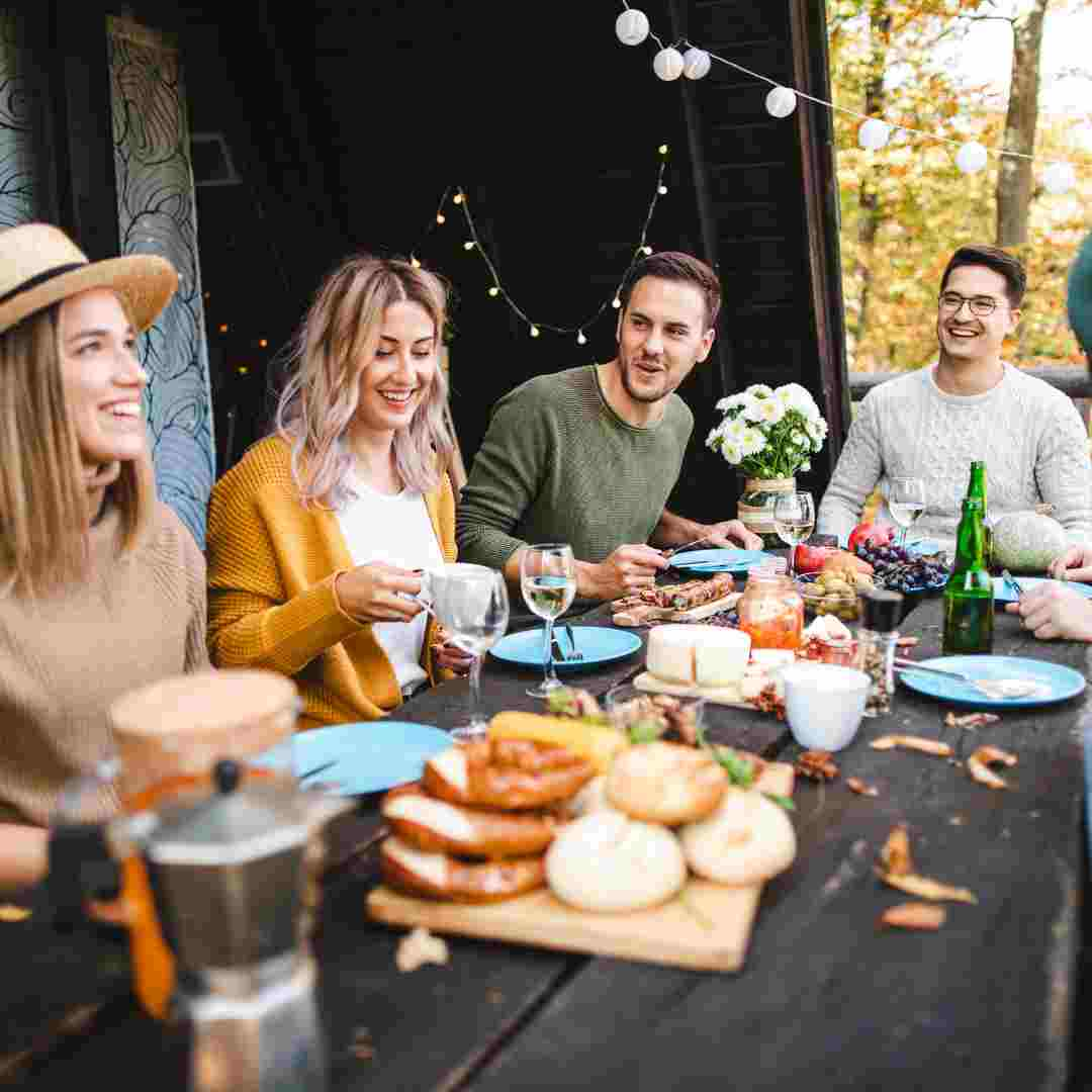 what is the dress code for bottomless brunch